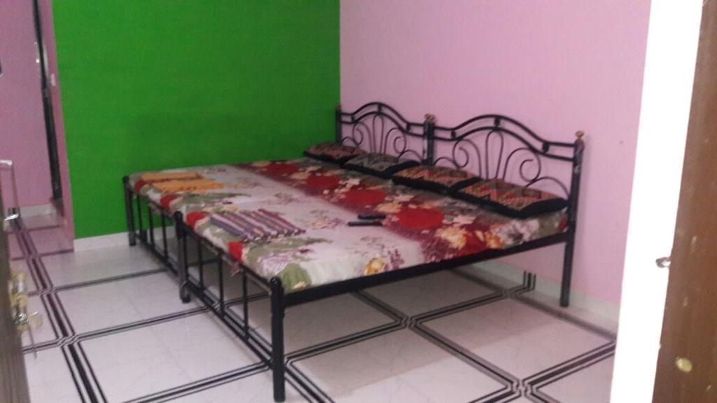 Fernandes Guest House 卡兰古特 外观 照片